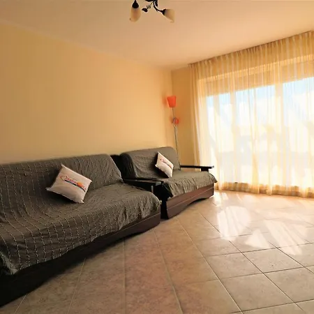 Vacanze A בית נופש מריטימה